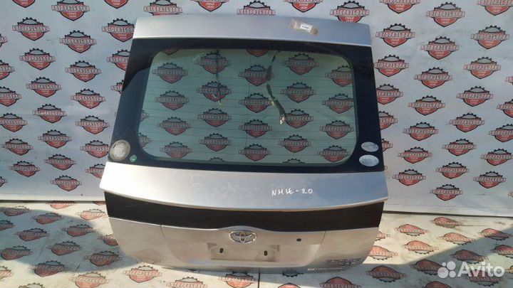 Дверь багажника задняя Toyota Prius NHW20 1nzfxe