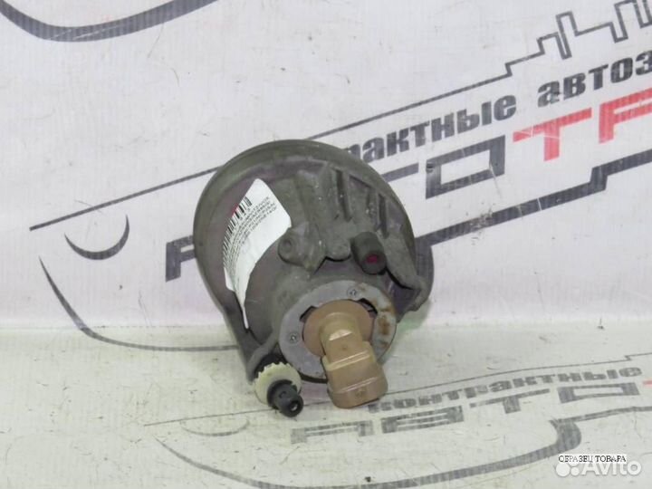 Туманка toyota. premio raum sienta vitz voxy wish