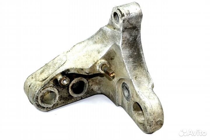 Кронштейн двигателя, задний правый volvo FM (01.05