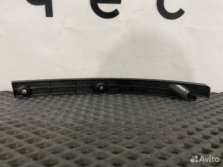 Панель уплотнительной резинки Volvo FH5 23544531