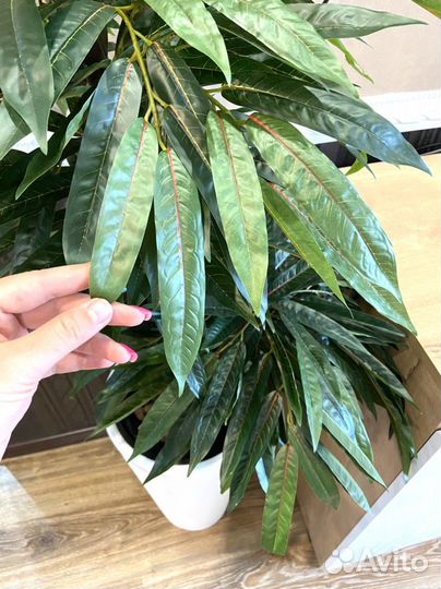 Искусственное дерево, цветок,пальма