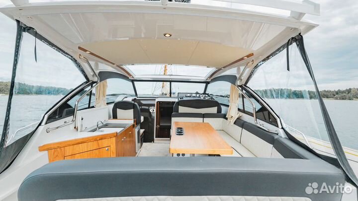 Моторная яхта Grandezza 34 OC (2018)