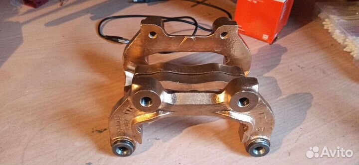 Скобы для 15 вентилируемых дисков ваз