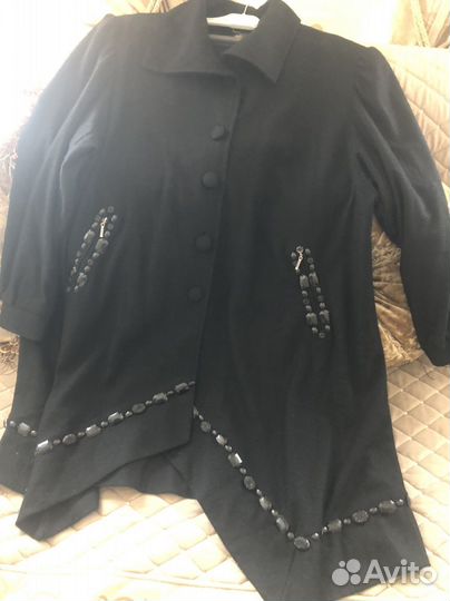 Легкое пальто