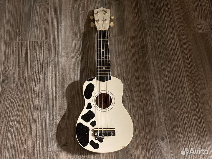 Укулеле fabio