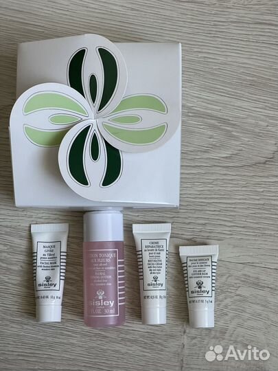 Набор косметики Sisley