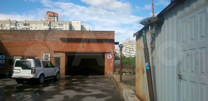 Машиноместо, 20 м²