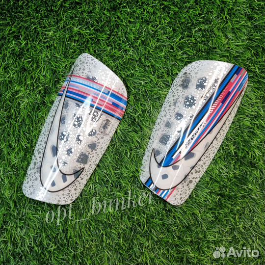 Щитки футбольные Nike