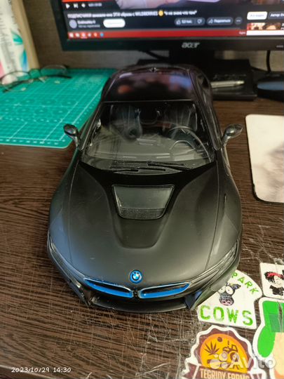 Машина на радиоуправлении BMW I8