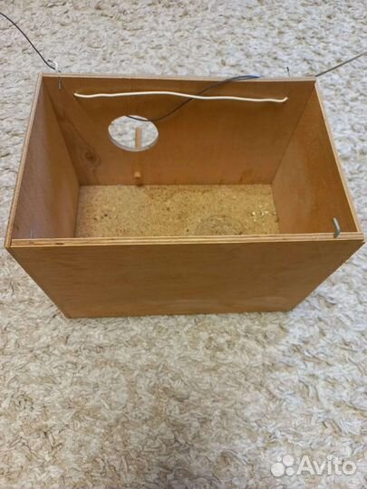 Коробка или домик для попугая