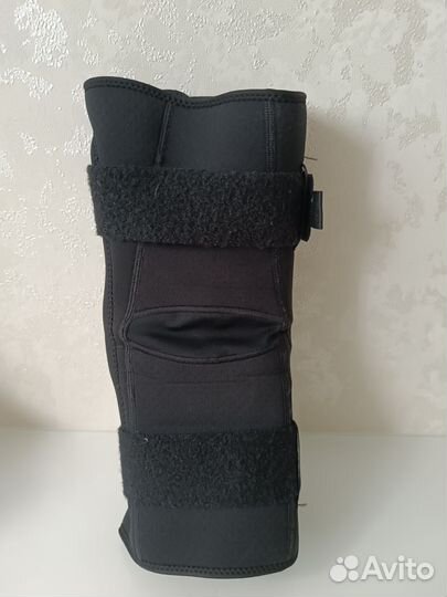 Ортез на коленный сустав