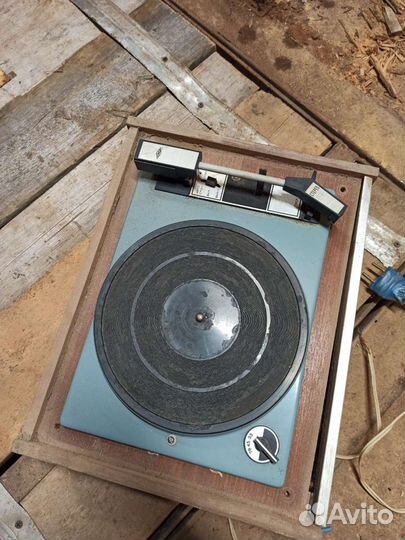 Радиола пластинки