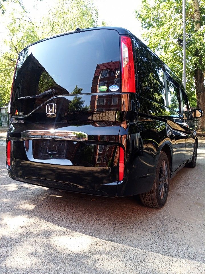 Honda Stepwgn: фото владельца