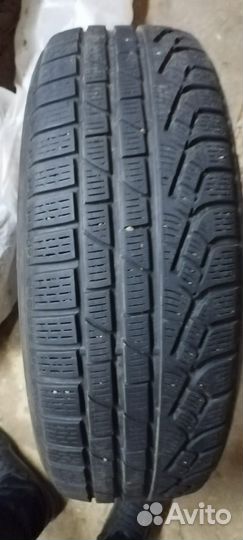 Pirelli Winter Sottozero 210 Serie II 205/65 R17 96H