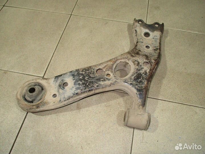 Рычаг передний правый Toyota Corolla (E150)