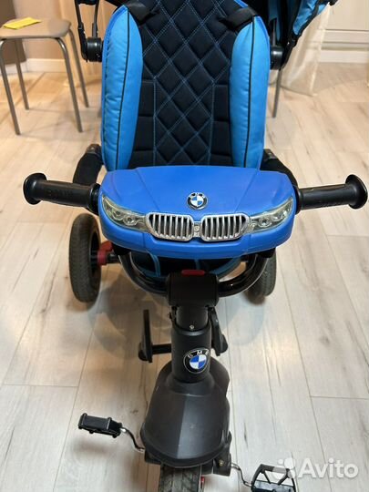 Детский трехколесный велосипед с ручкой