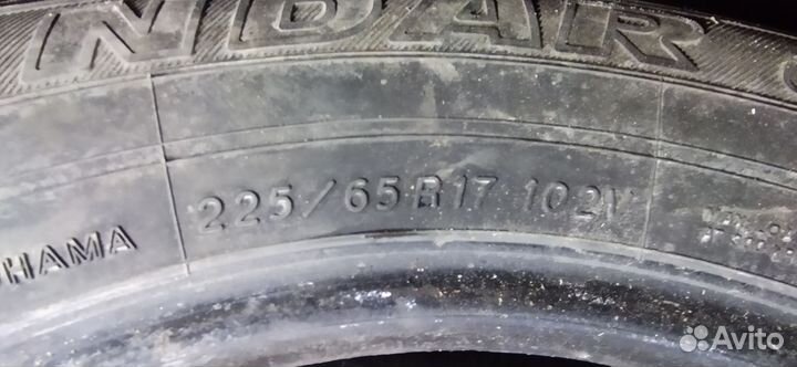 Yokohama 104ZR 225/65 R17 102