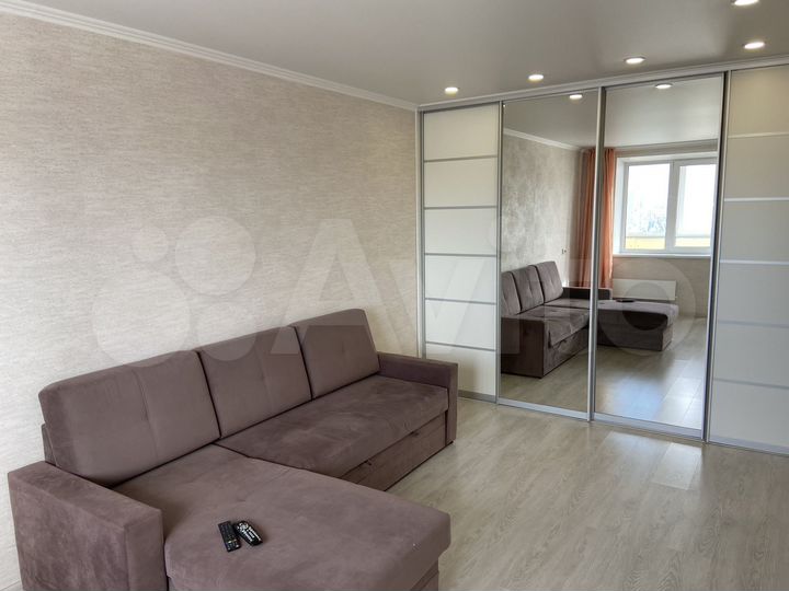 2-к. квартира, 50 м², 8/10 эт.