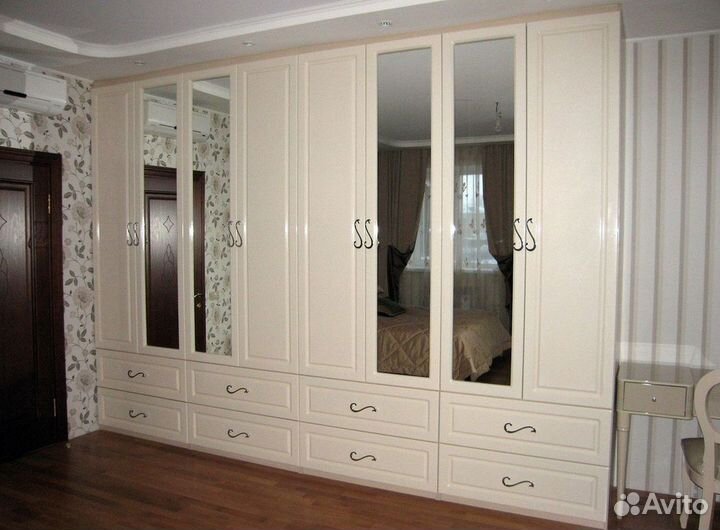 Шкаф стенка