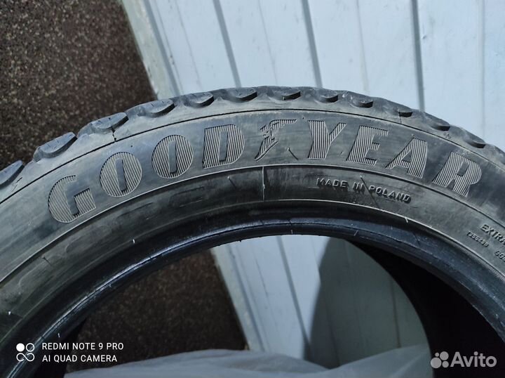 Goodyear Ultra Grip Ice Arctic 2 215/55 R17