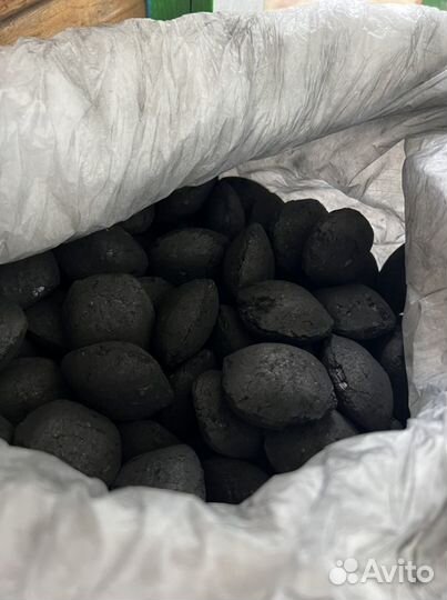 Брикеты угольные древесные прессованные