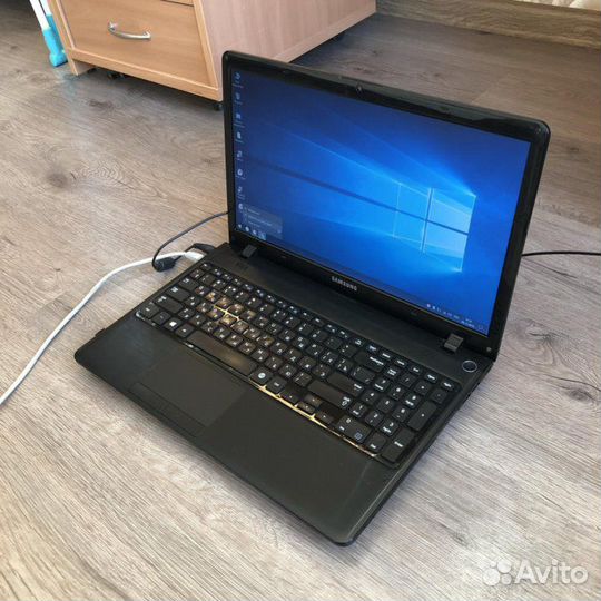Ноутбук Samsung NP355E5C