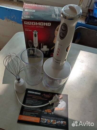Блендер redmond RHB-2952