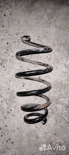 Пружина передняя на opel astra j