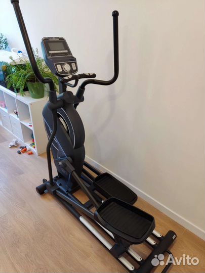 Эллиптический тренажер Applegate x52a