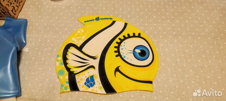 Шапочки для бассейна 5 шт. И плавки