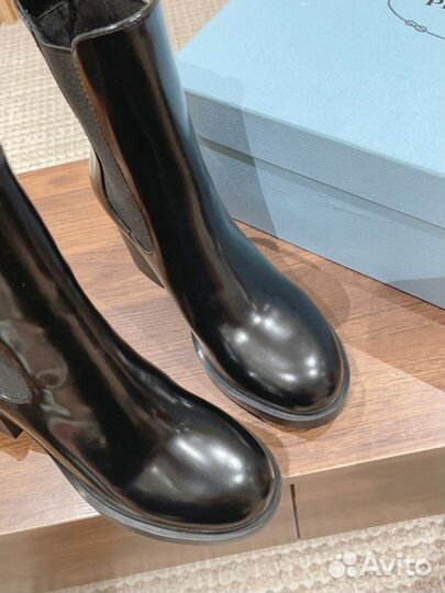 Сапоги Prada