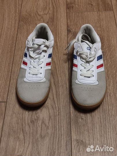 Бутсы (кеды для физкультуры)