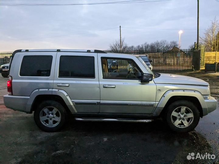 Петля капота правая для Jeep Commander 55369114AC