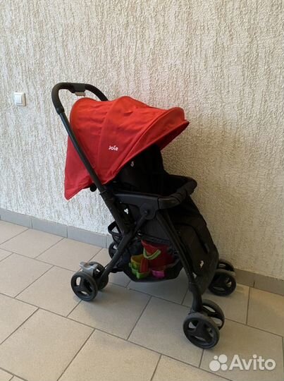 Коляска детская прогулочная joie с перекидной ручк