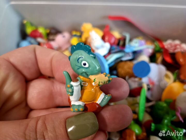 Игрушки kinder suprise