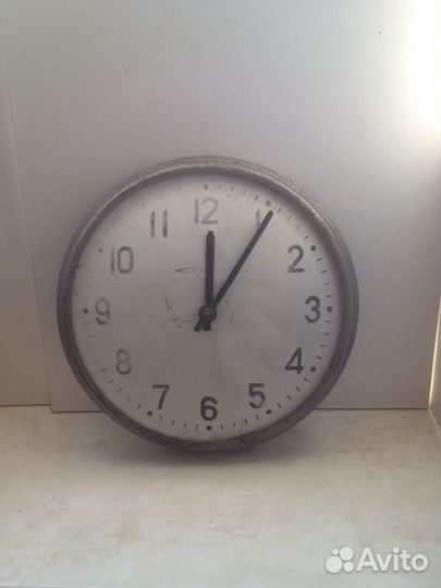 Часы электрические настенные школьные 