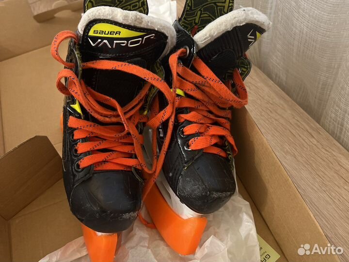 Хоккейные коньки детские bauer Vapor 3x 10