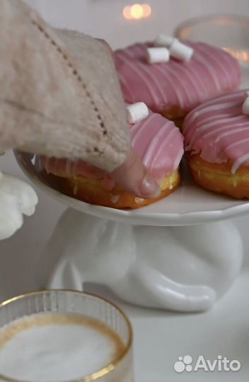 Тортница Кролик с тарелочкой