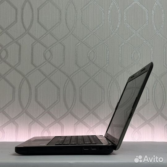 Ноутбук HP 15.6 i3, hd 6370m