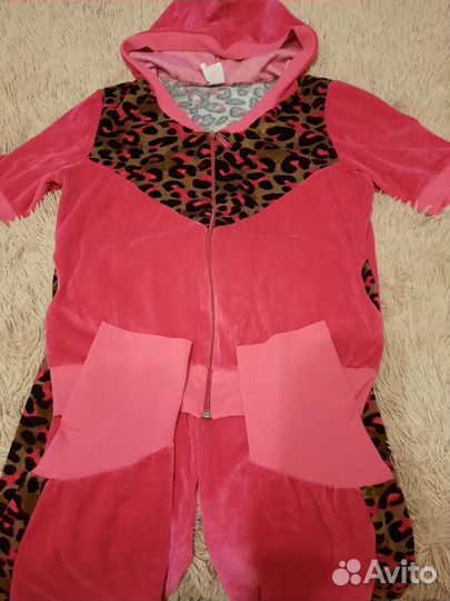 Костюм женский велюровый