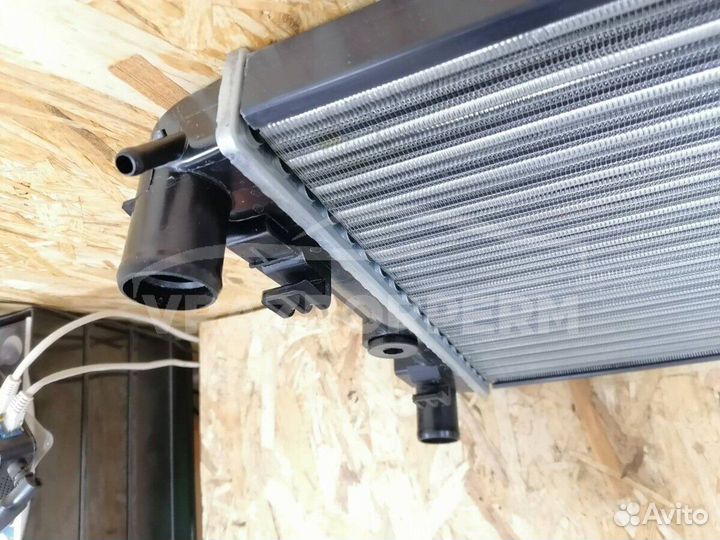 Радиатор осн. Skoda Rapid