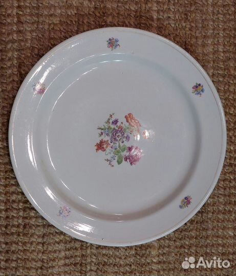 Блюдо фарфоровое времен СССР диаметр 36 см