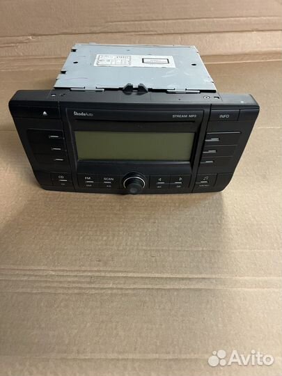 Штатная магнитола Skoda Octavia A5