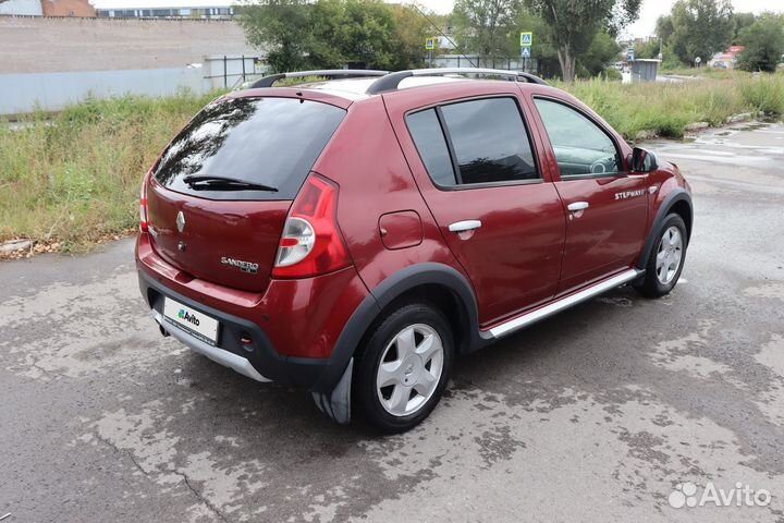 Renault Sandero Stepway, 2012