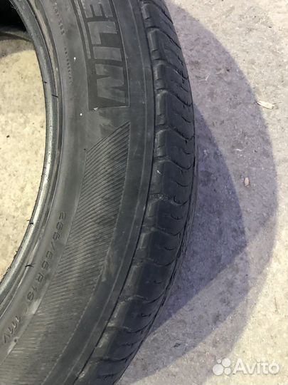 Michelin Latitude Tour HP 255/55 R19 111V
