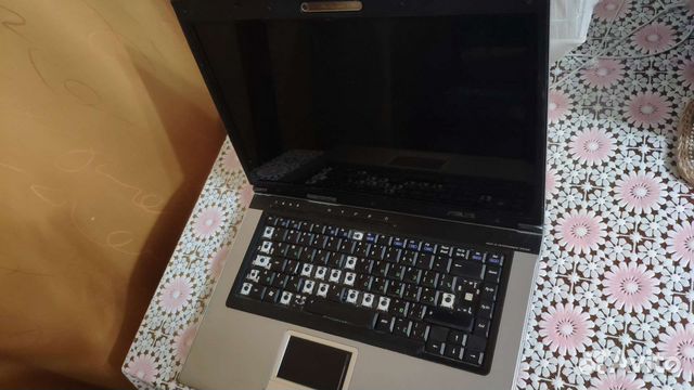 Ноутбук asus на запчасти
