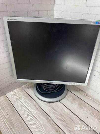 Монитор samsung syncmaster 940n