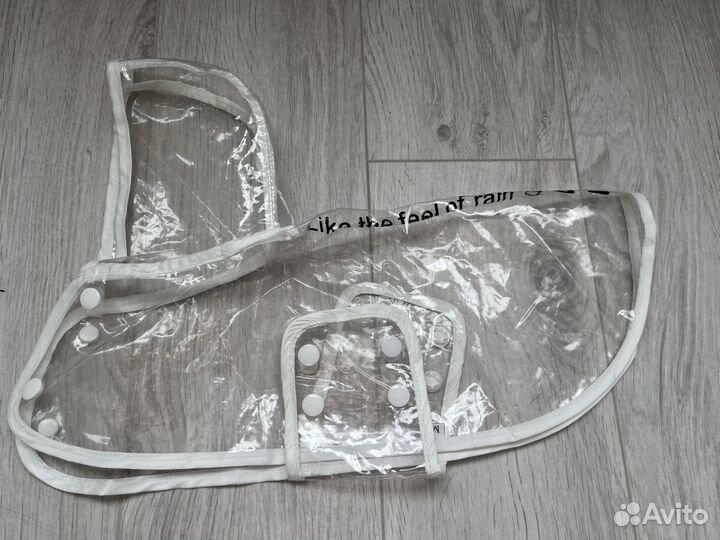 Дождевик для маленькой собаки