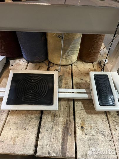 Оверлок Emery EM 252