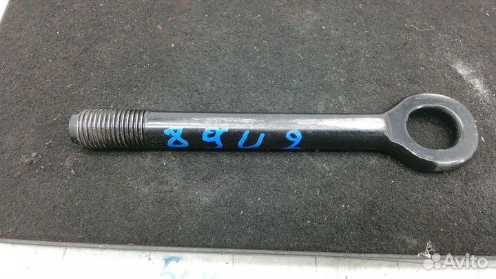 Крюк буксировочный KIA Ceed 1